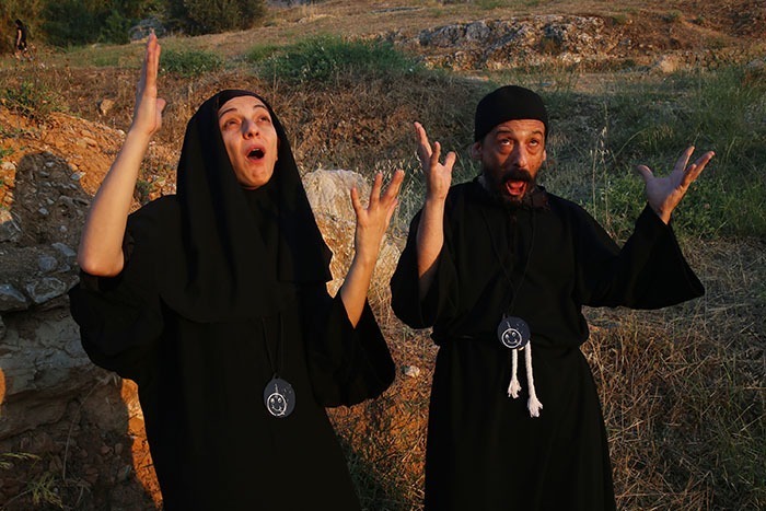 ΜΕΤΑΝΟΕΙΤΕ στα Πετράλωνα για δύο παραστάσεις